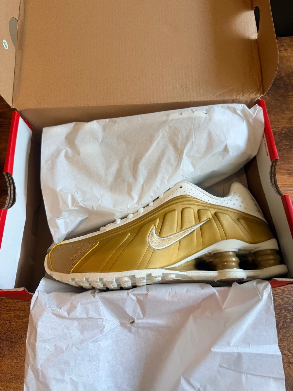 Nike Women’s White and Gold Shox Running Shoes 6W